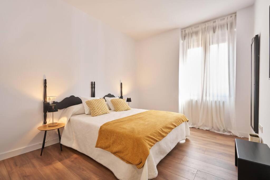 Amplio Alojamiento Centro Barrio Del Oeste Salamanca Ngoại thất bức ảnh